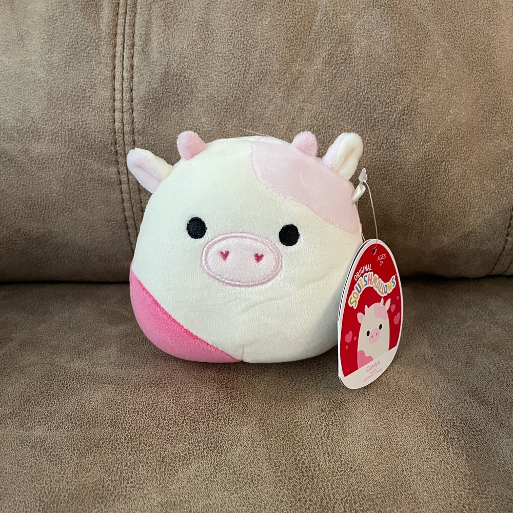 Squishmallows 4.5” Caedyn the Cow